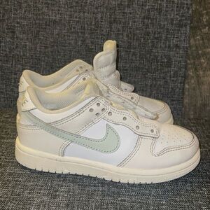 Nike Kids White and Light Green Sneakers